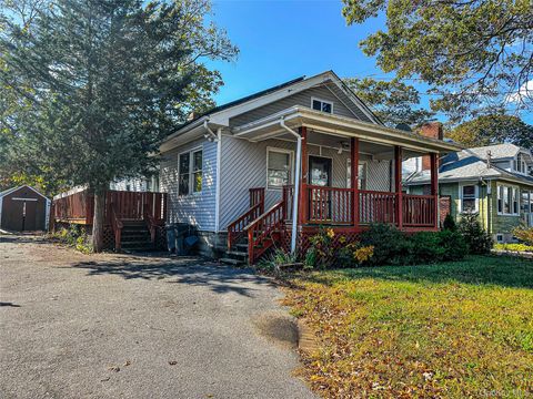 Photo of 38 W Smith Street, Amityville, NY 11701 (MLS # 933122)