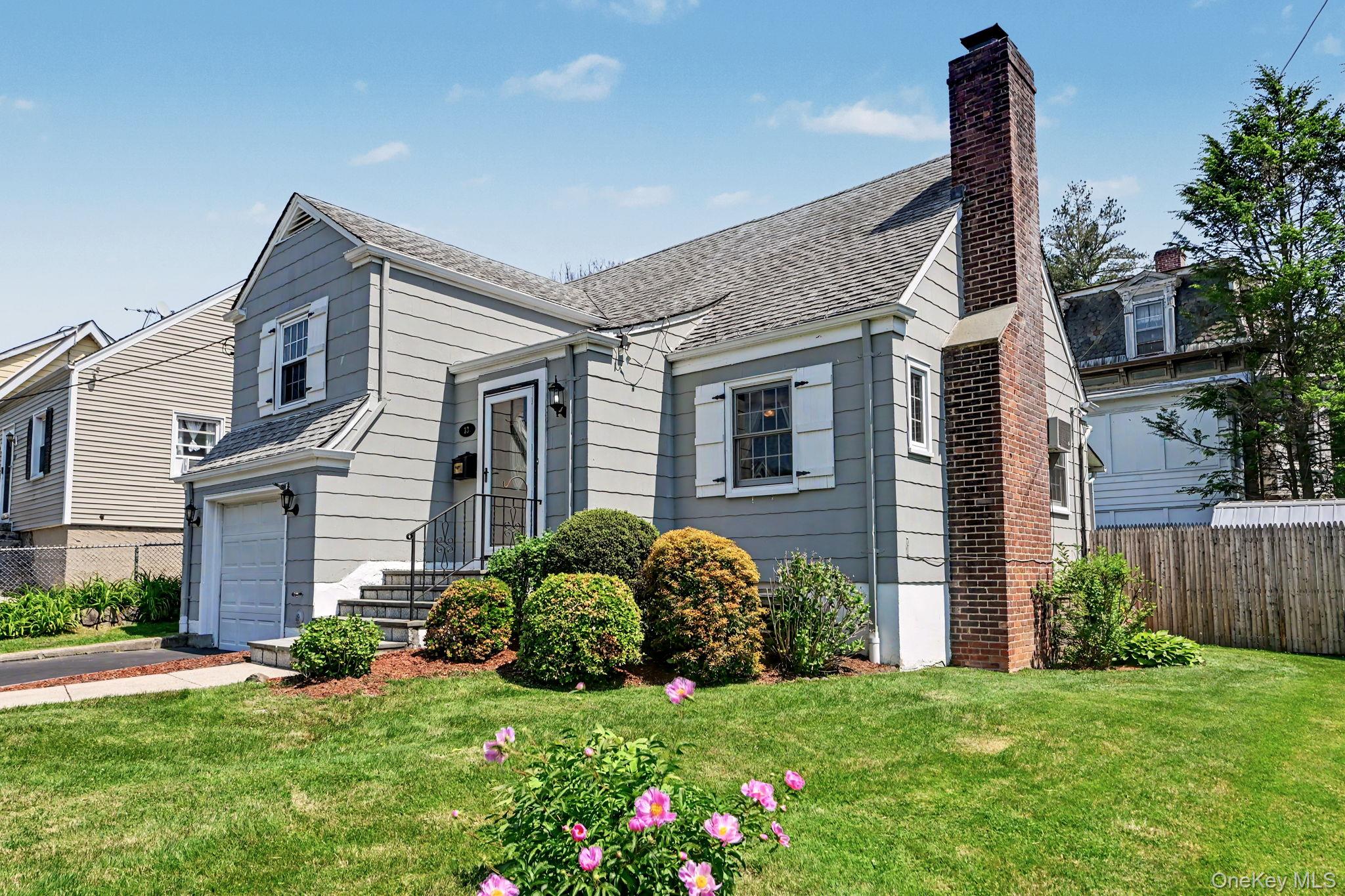13 Lorenz Avenue