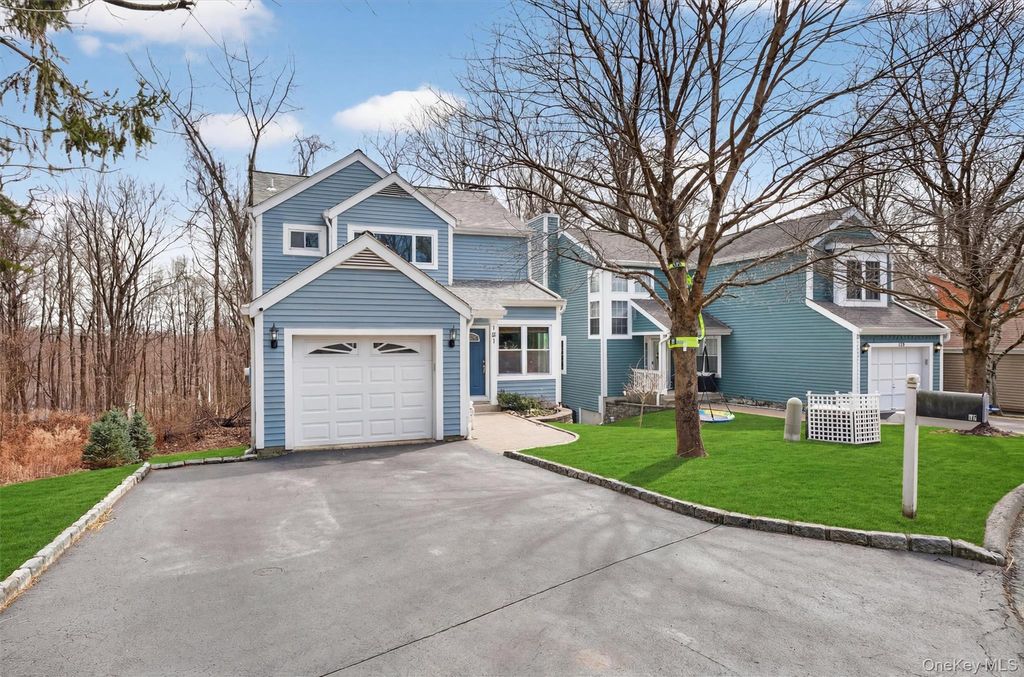 Photo of 101 Hitching Post Lane, Yorktown Heights, NY 10598 (MLS # 975492)