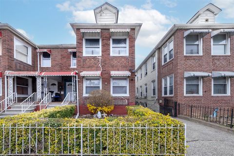 2541 Holland Avenue Bronx NY 10467