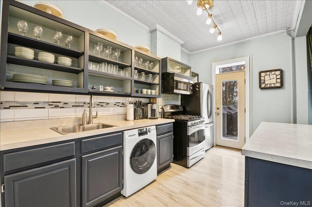 68-15 64th Place 2FAM