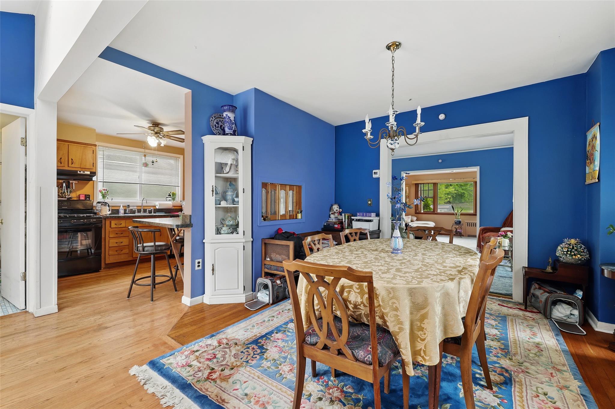 42 Longview Avenue, White Plains, New York image 17