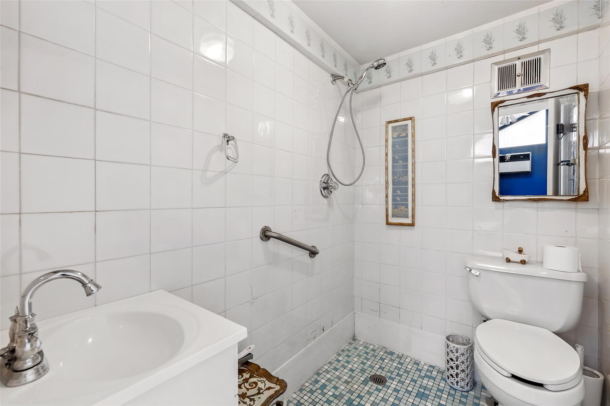 42 Longview Avenue, White Plains, New York image 18