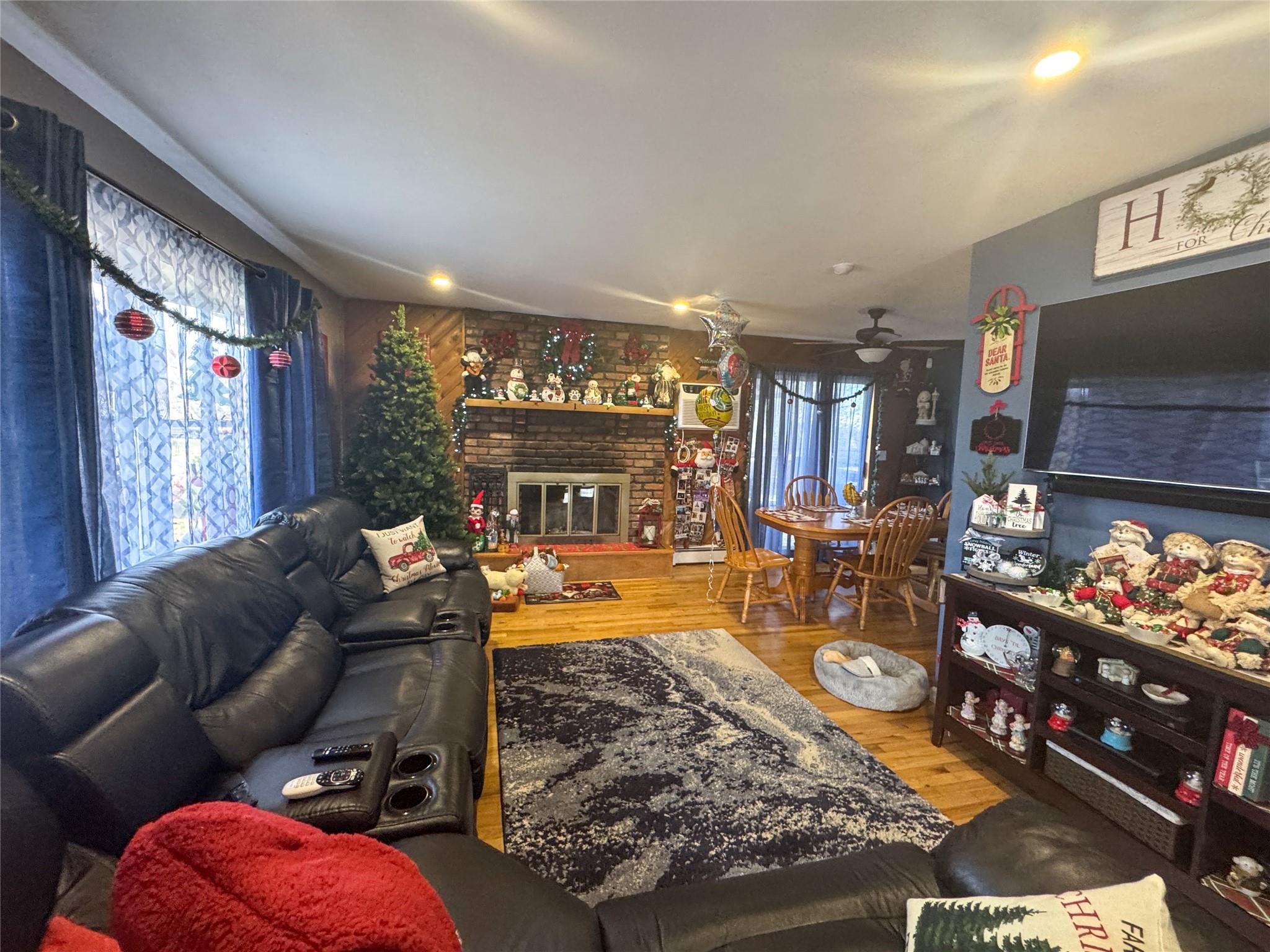 8 King Road, Mastic Beach, New York image 2