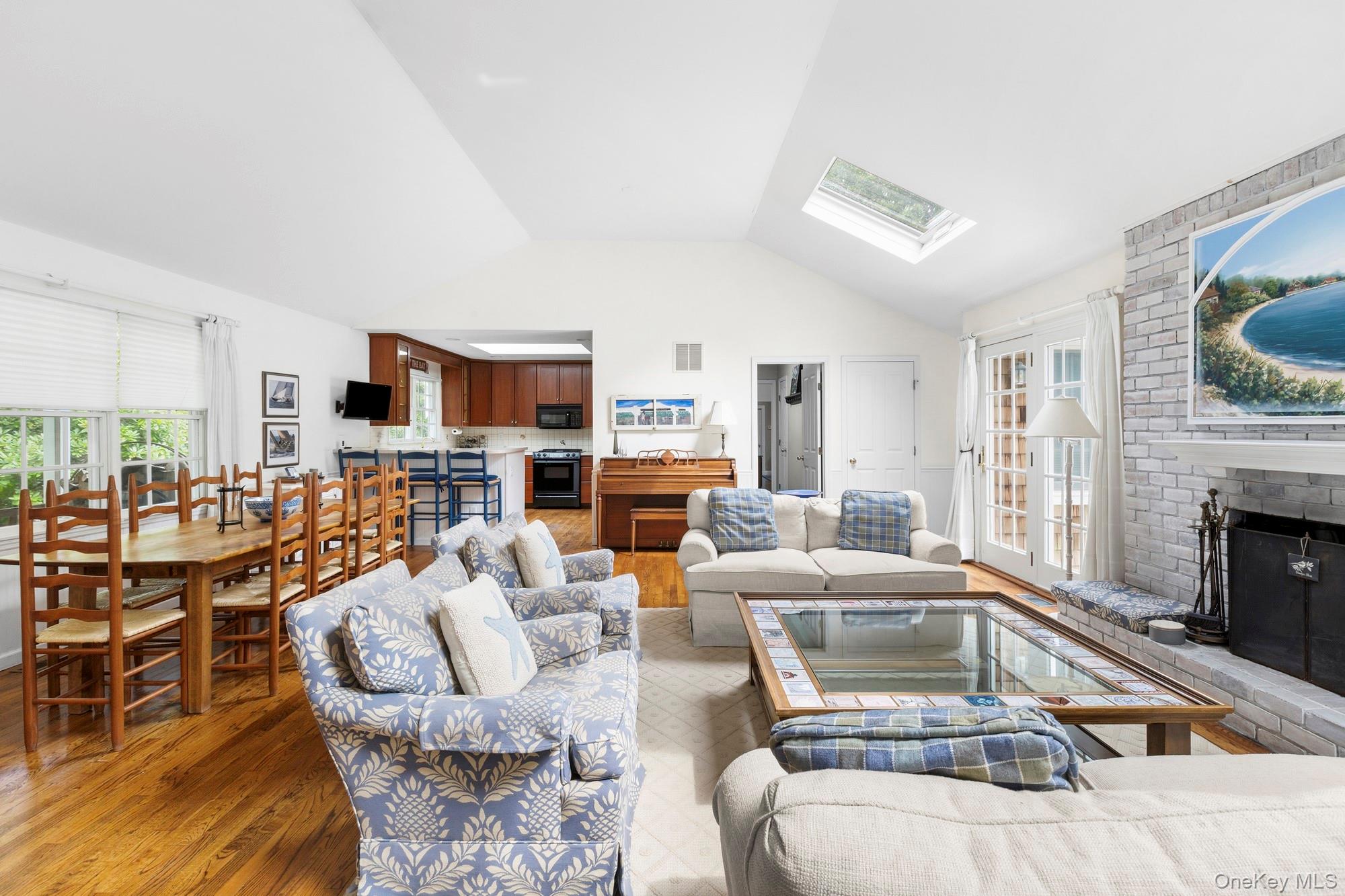 4 Foster Road