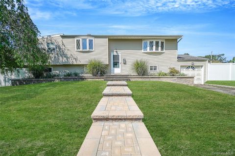 7 Pomper Drive East Northport NY 11731