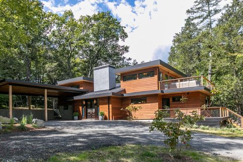 35 Fern Hollow Road Stone Ridge NY 12484