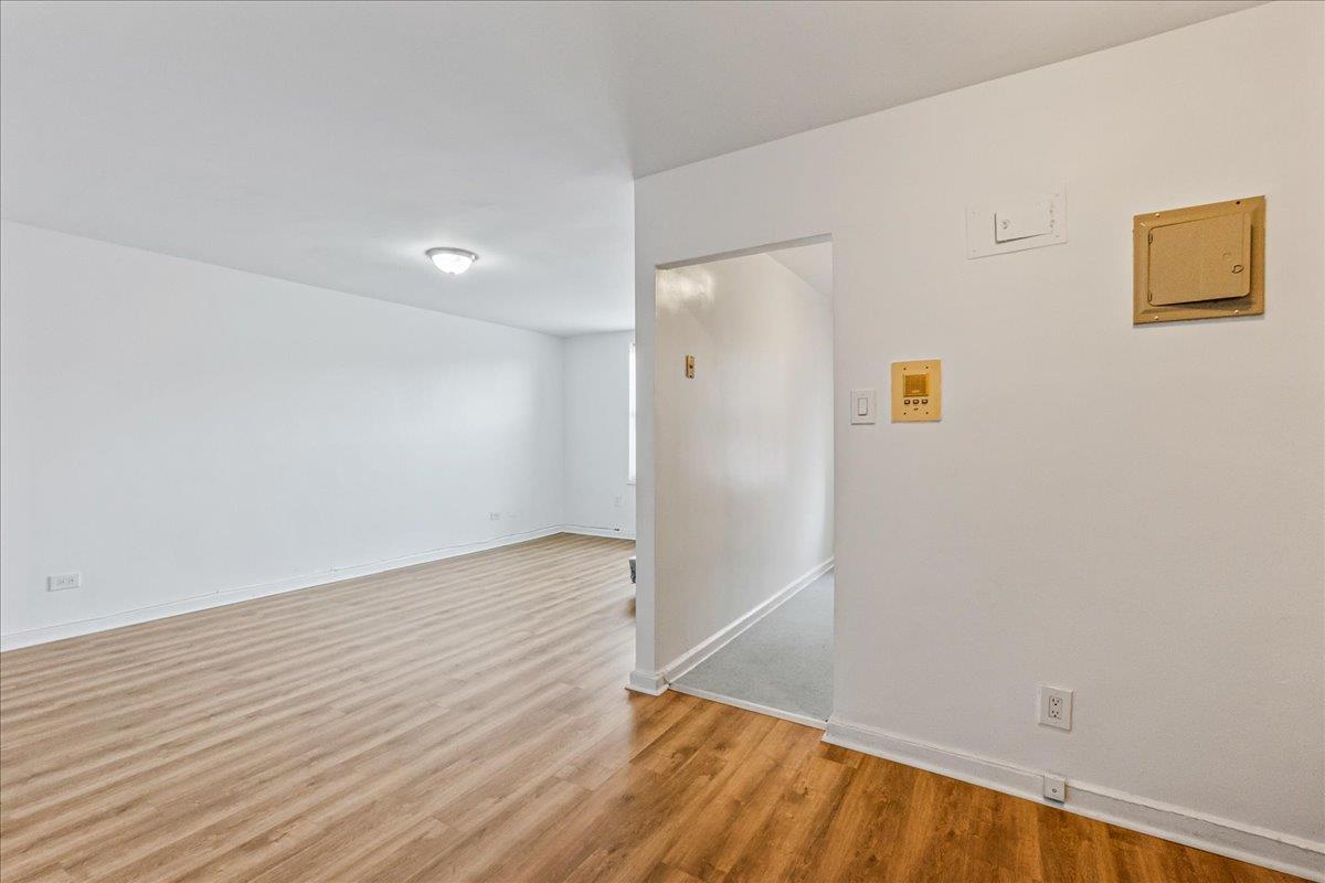 67-25 Dartmouth Street 3M