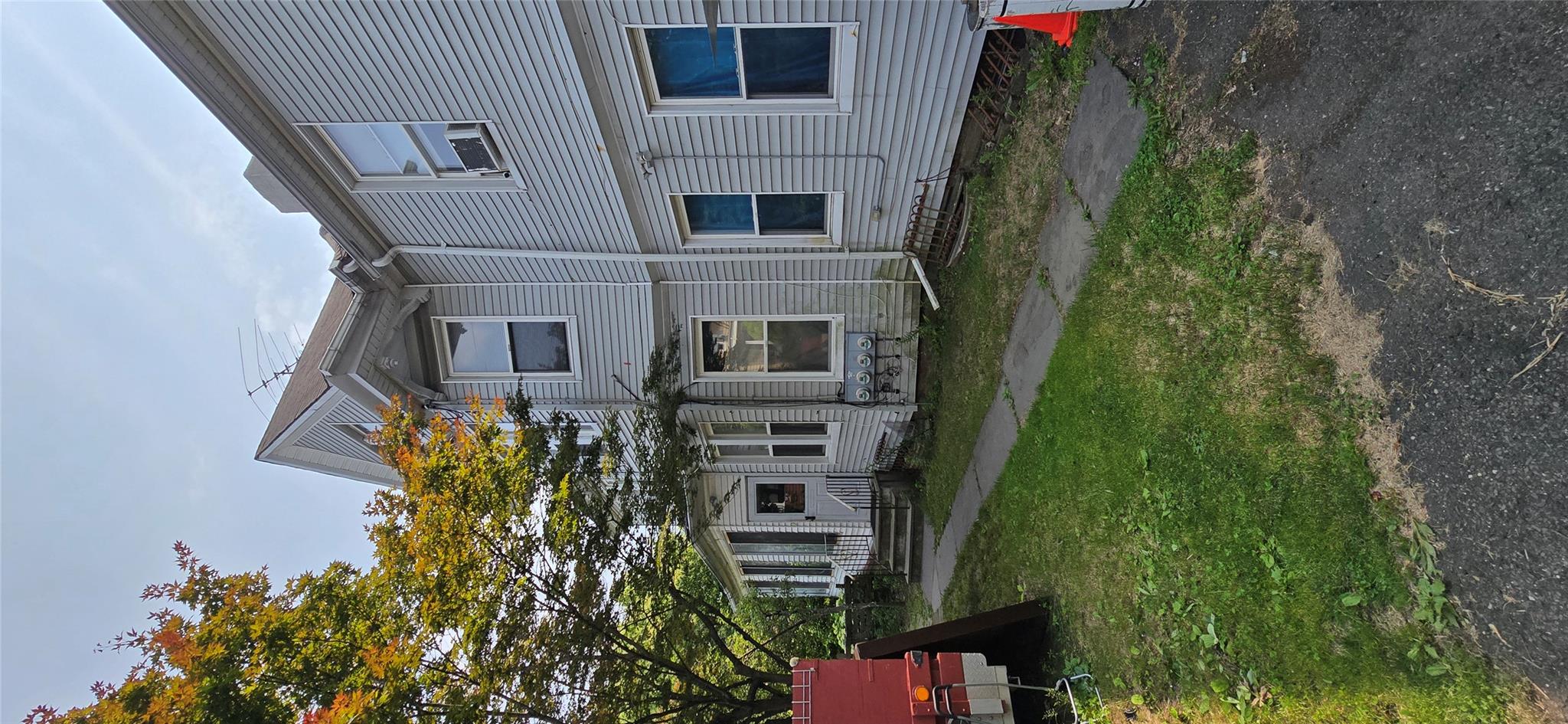 11 Willow Place
