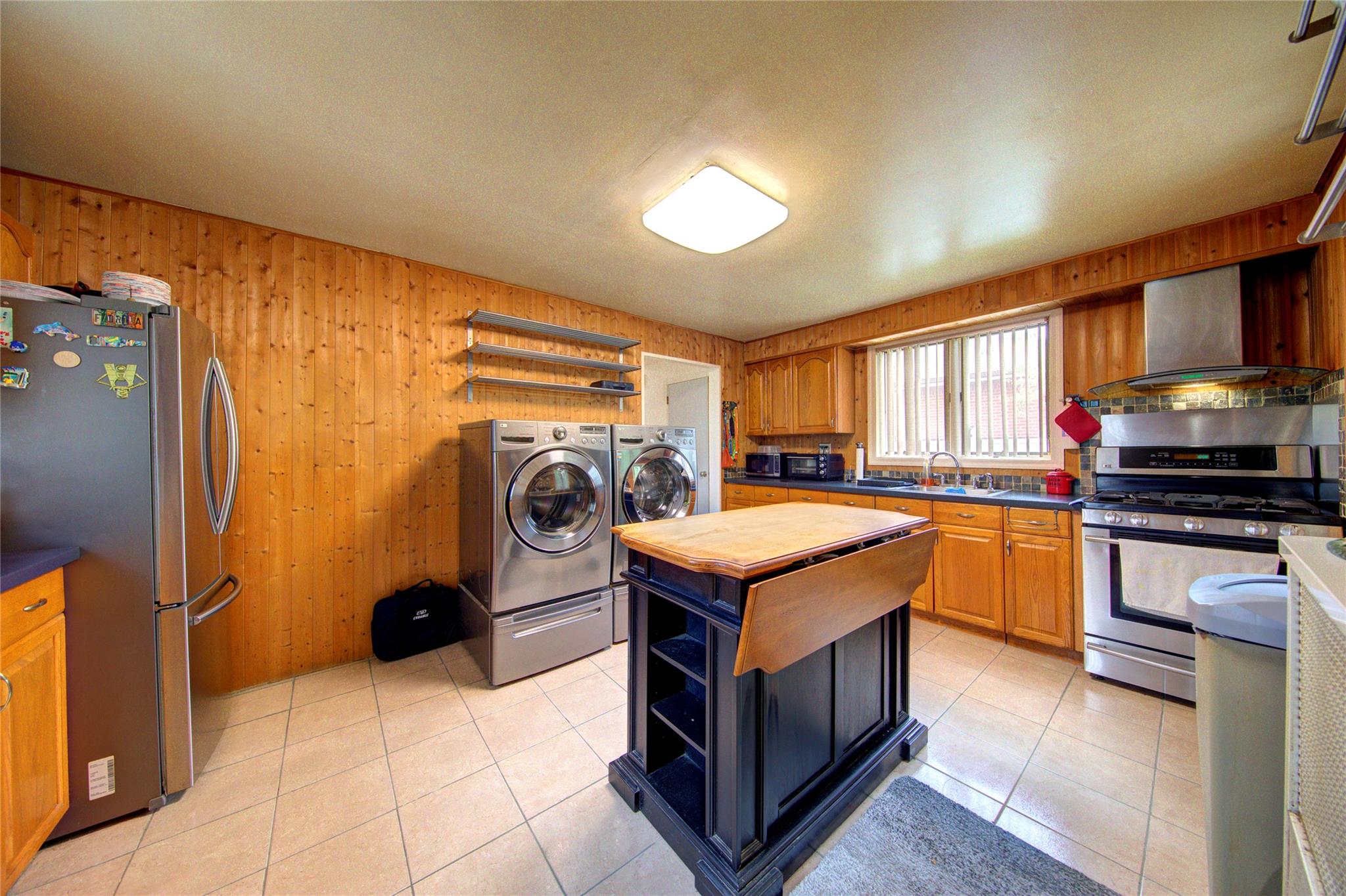 465 Eureka Avenue, Elmont, New York image 7