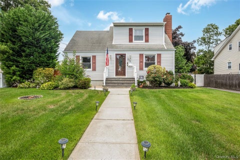 Homes For Sale - 338 Southside Avenue<br/> Freeport, NY 11520