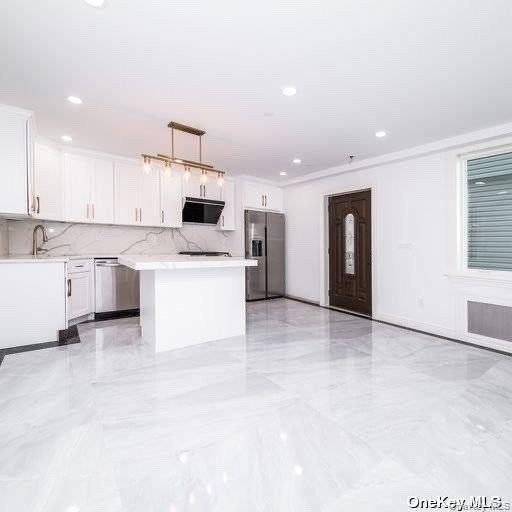 7-15 College Place