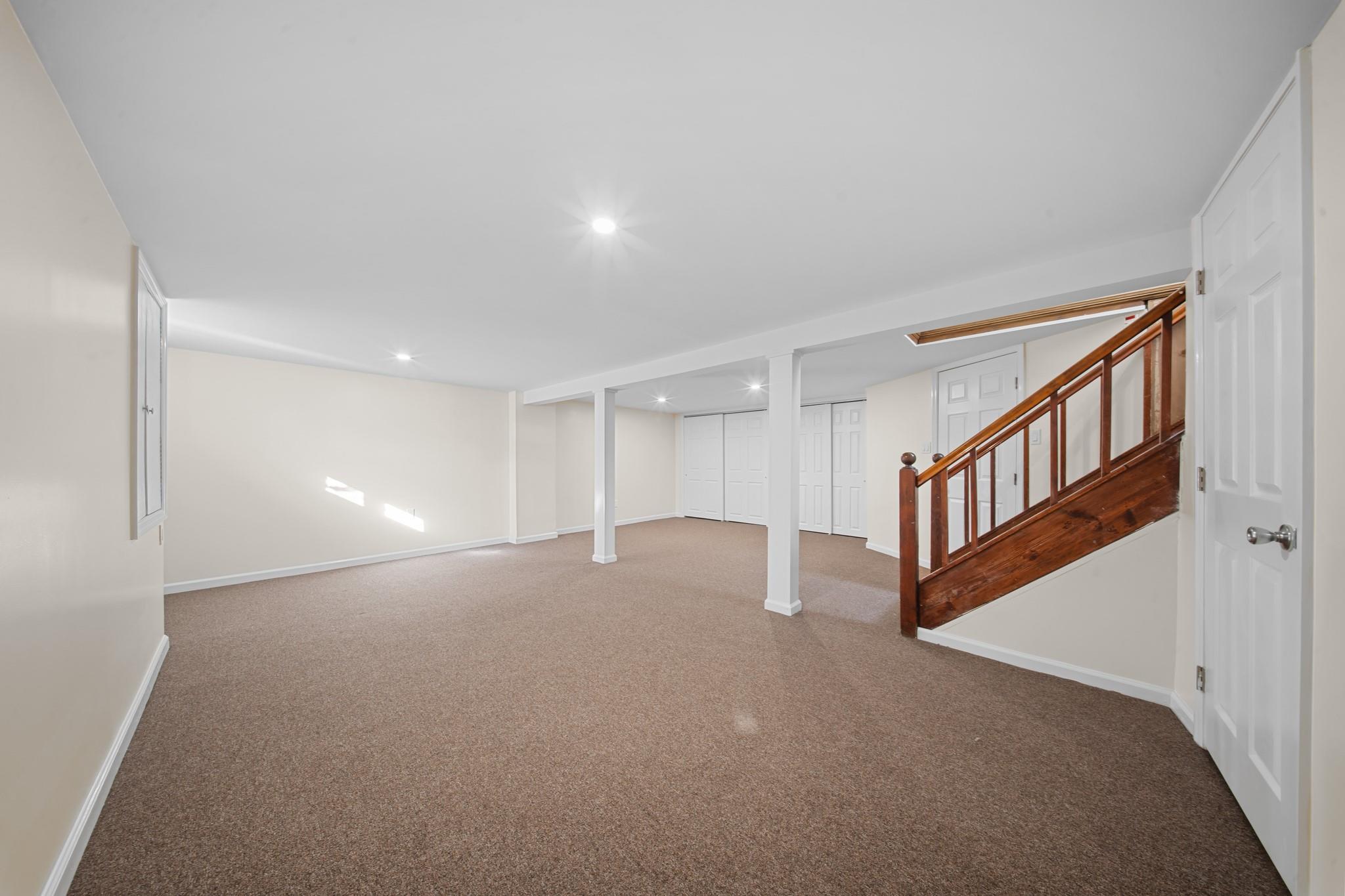 855 Edward Street, North Baldwin, New York image 25