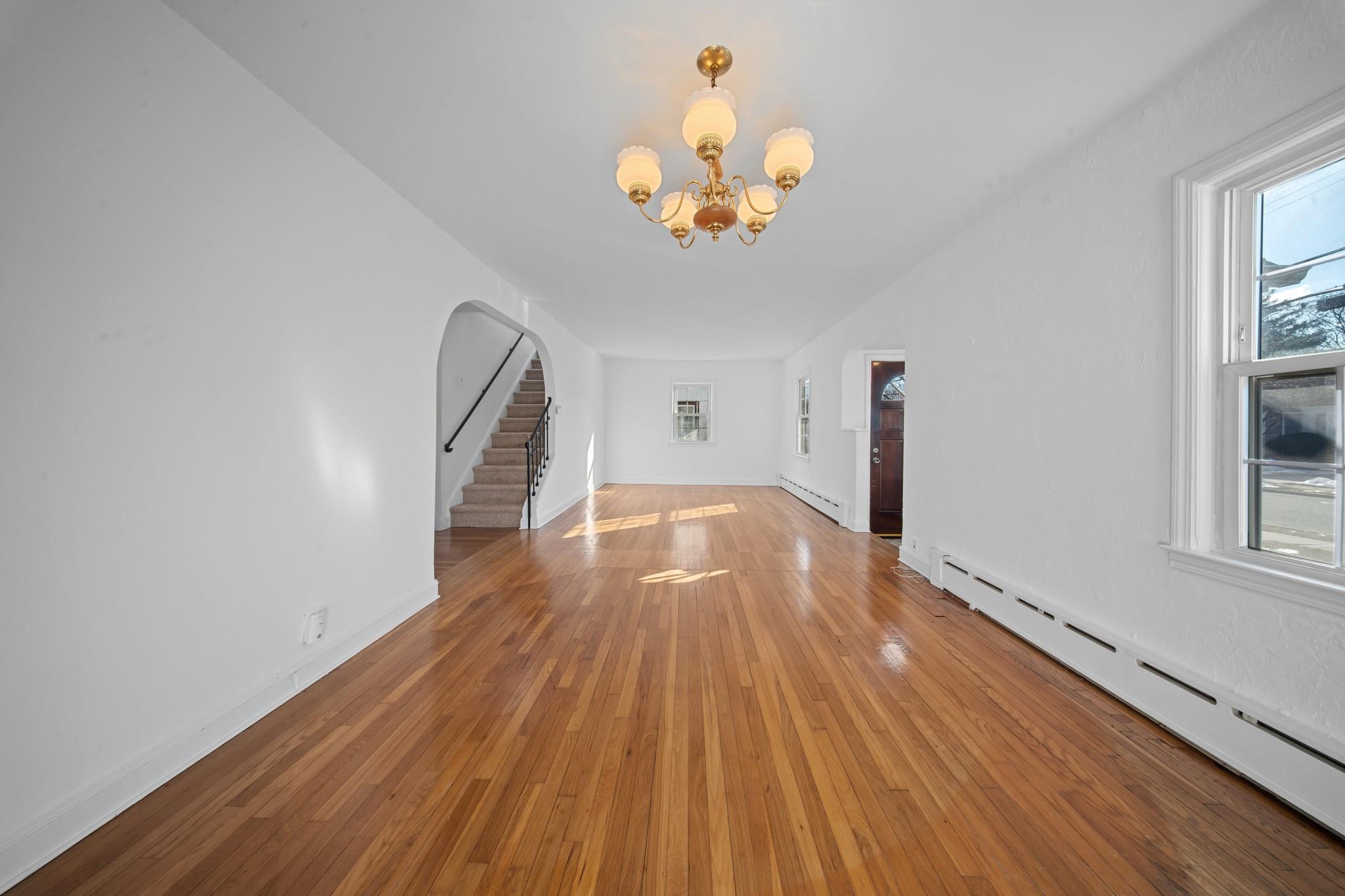 855 Edward Street, North Baldwin, New York image 2