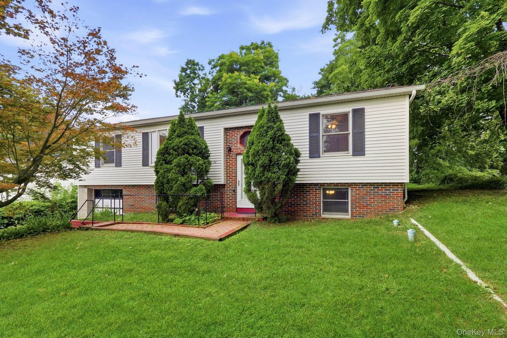 Photo of 86 Spackenkill Road, Poughkeepsie, NY 12603 (MLS # 1029540)