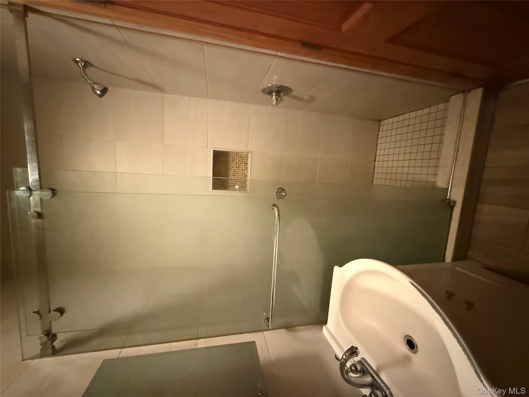 109-07 Farmers Boulevard