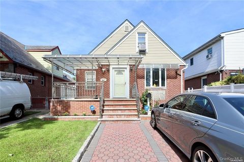 Homes For Sale - 80-27 247th Street<br/> Queens County, Bellerose, NY 11426