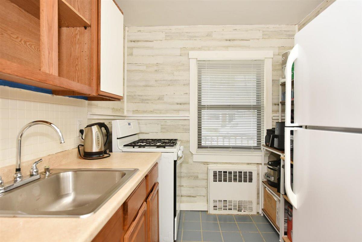 196-65 69th Avenue #1 FL, Fresh Meadows, New York image 14