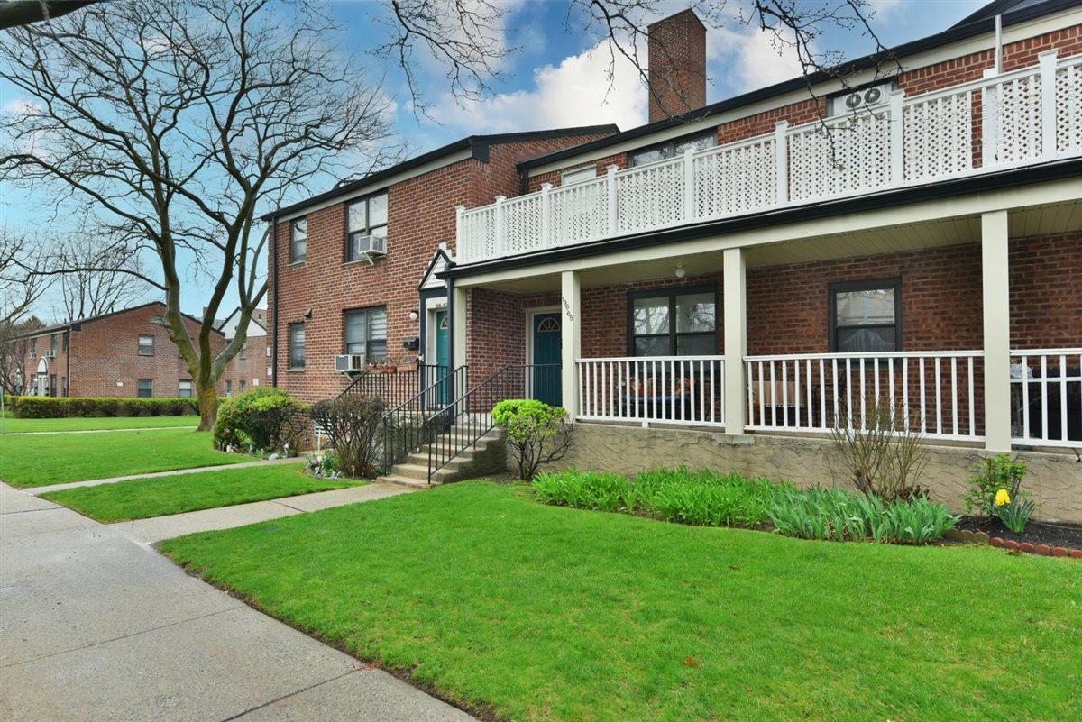 196-65 69th Avenue #1 FL, Fresh Meadows, New York image 2