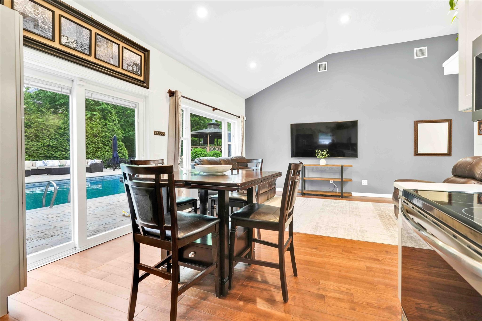 69 Bankside Drive, Centerport, New York image 37