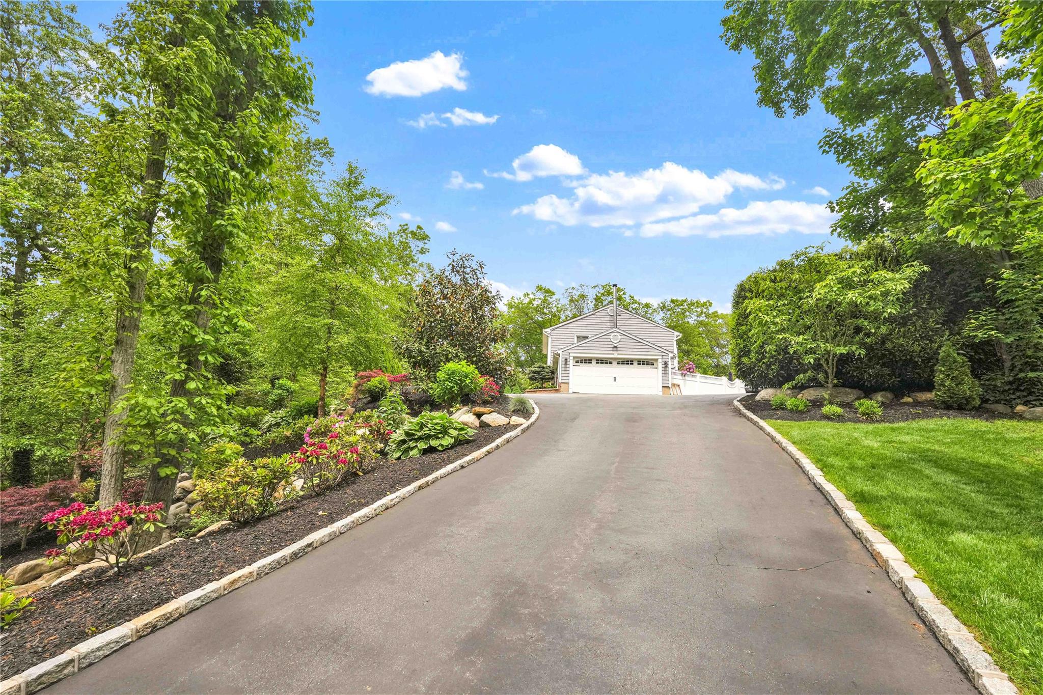 69 Bankside Drive, Centerport, New York image 48