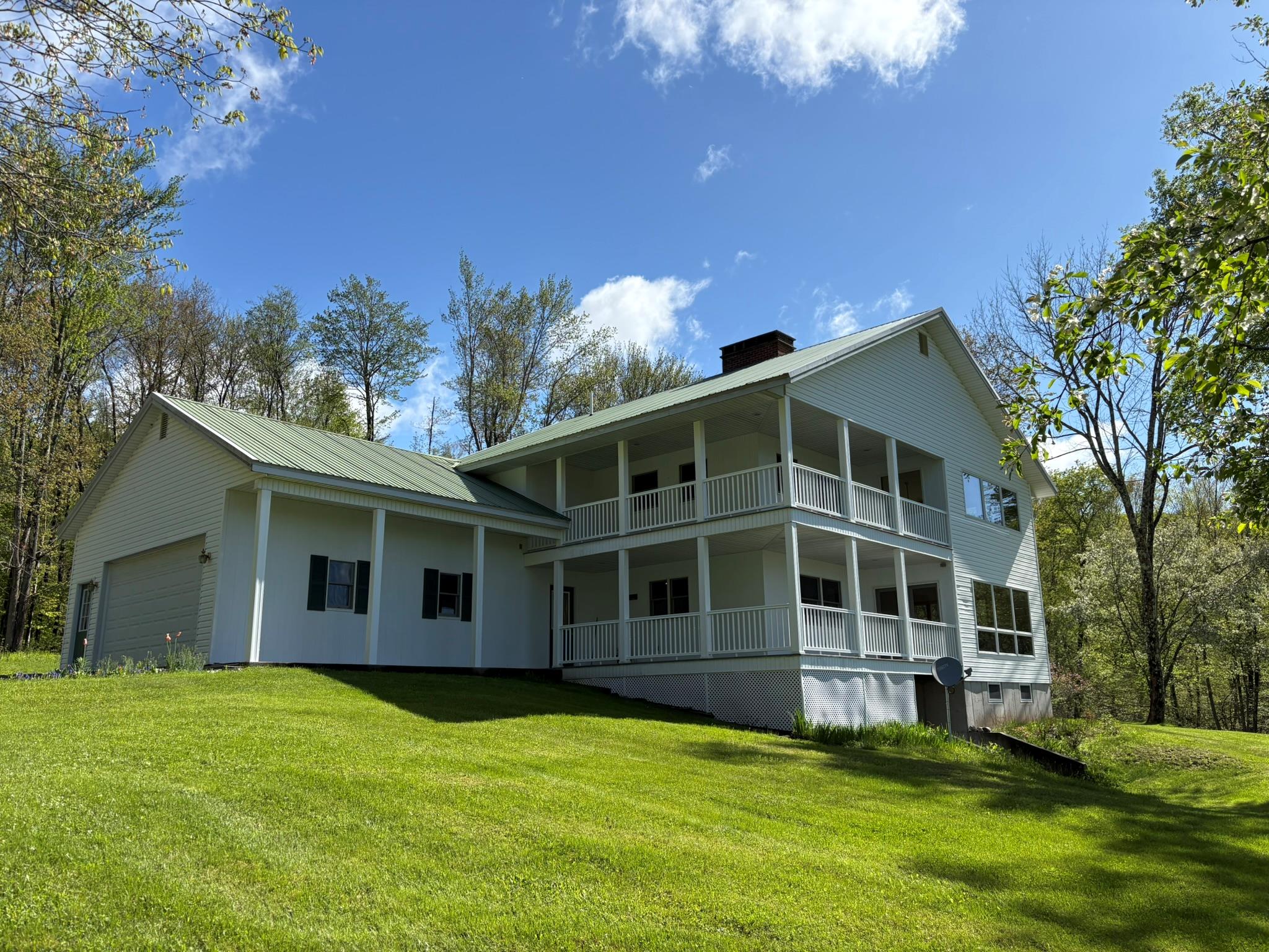 1239 Shandelee Road, Livingston Manor, New York image 1