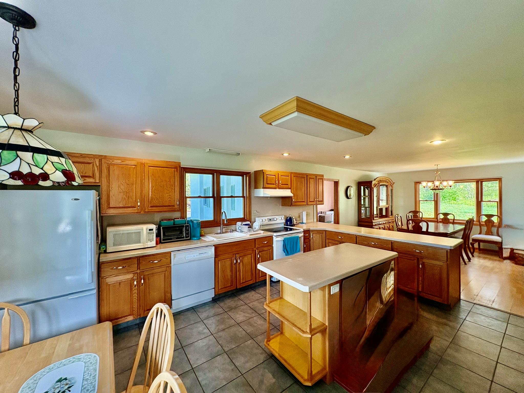 1239 Shandelee Road, Livingston Manor, New York image 7