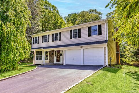 Homes For Sale - 22 Partridge Court<br/> Miller Place, NY 11764