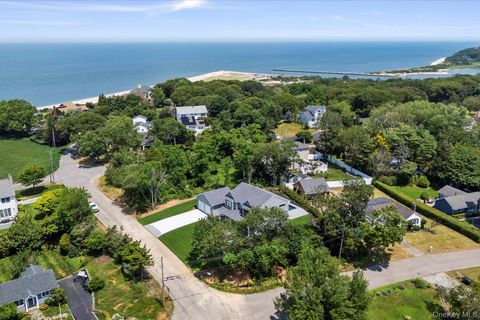Photo of 520 Zena Road, Mattituck, NY 11952 (MLS # 920132)