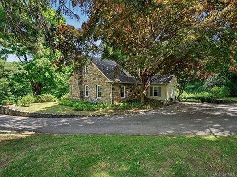 Photo of 729 Croton Falls Road, Carmel, NY 10512 (MLS # 1010144)