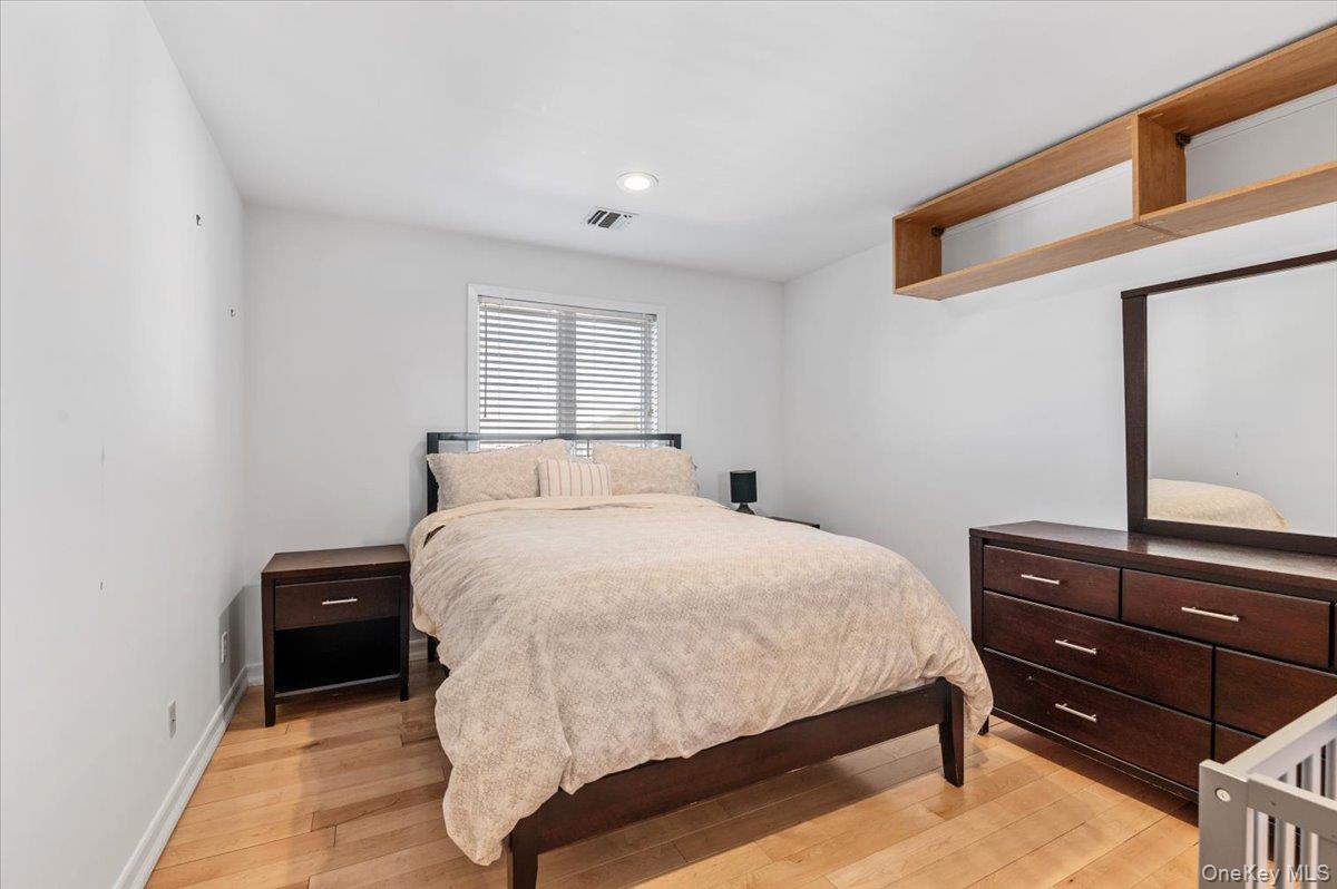 Lido Beach, New York 11561, United States, 3 Bedrooms Bedrooms, ,4 BathroomsBathrooms,Residential,Active,161596