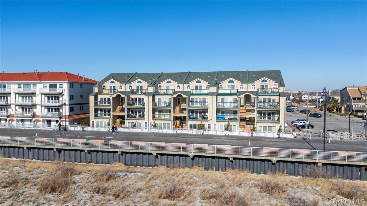 Lido Beach, New York 11561, United States, 3 Bedrooms Bedrooms, ,4 BathroomsBathrooms,Residential,Active,161596