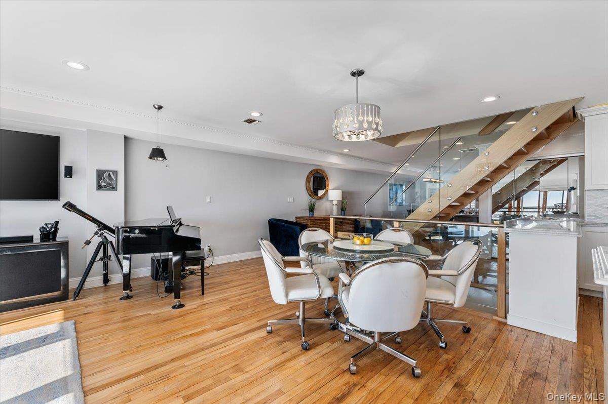 Lido Beach, New York 11561, United States, 3 Bedrooms Bedrooms, ,4 BathroomsBathrooms,Residential,Active,161596