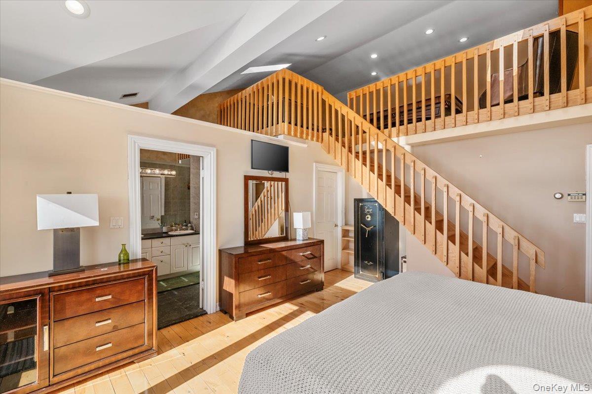 Lido Beach, New York 11561, United States, 3 Bedrooms Bedrooms, ,4 BathroomsBathrooms,Residential,Active,161596