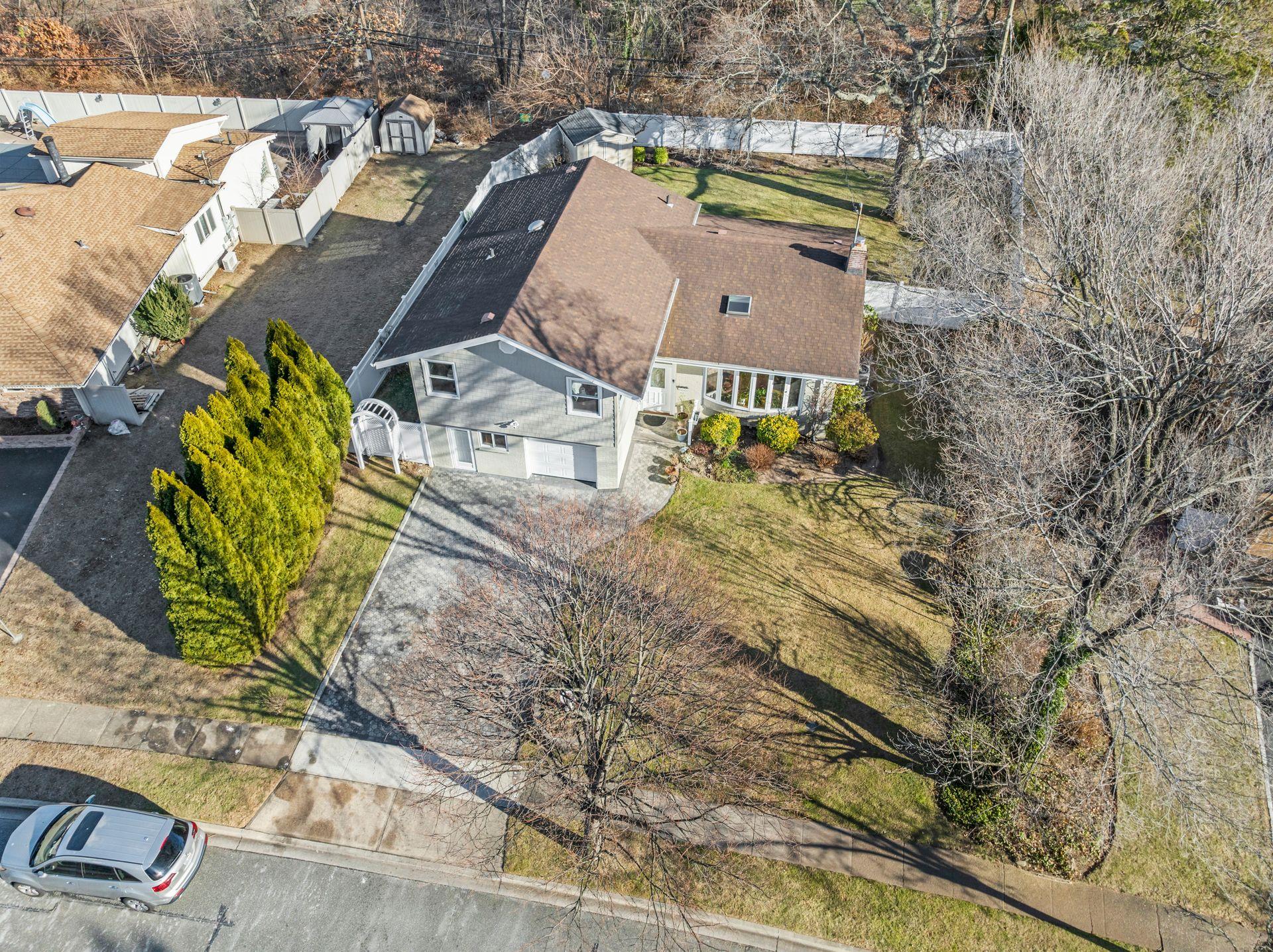 218 Birchwood Park Drive Dr, Jericho, New York image 3