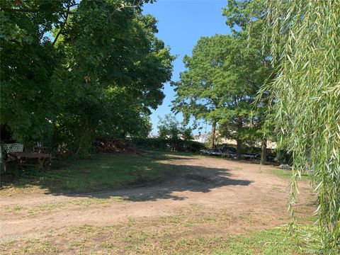 Vacant Land For Sale - Davenport Court<br/> Howard Beach, NY 11414