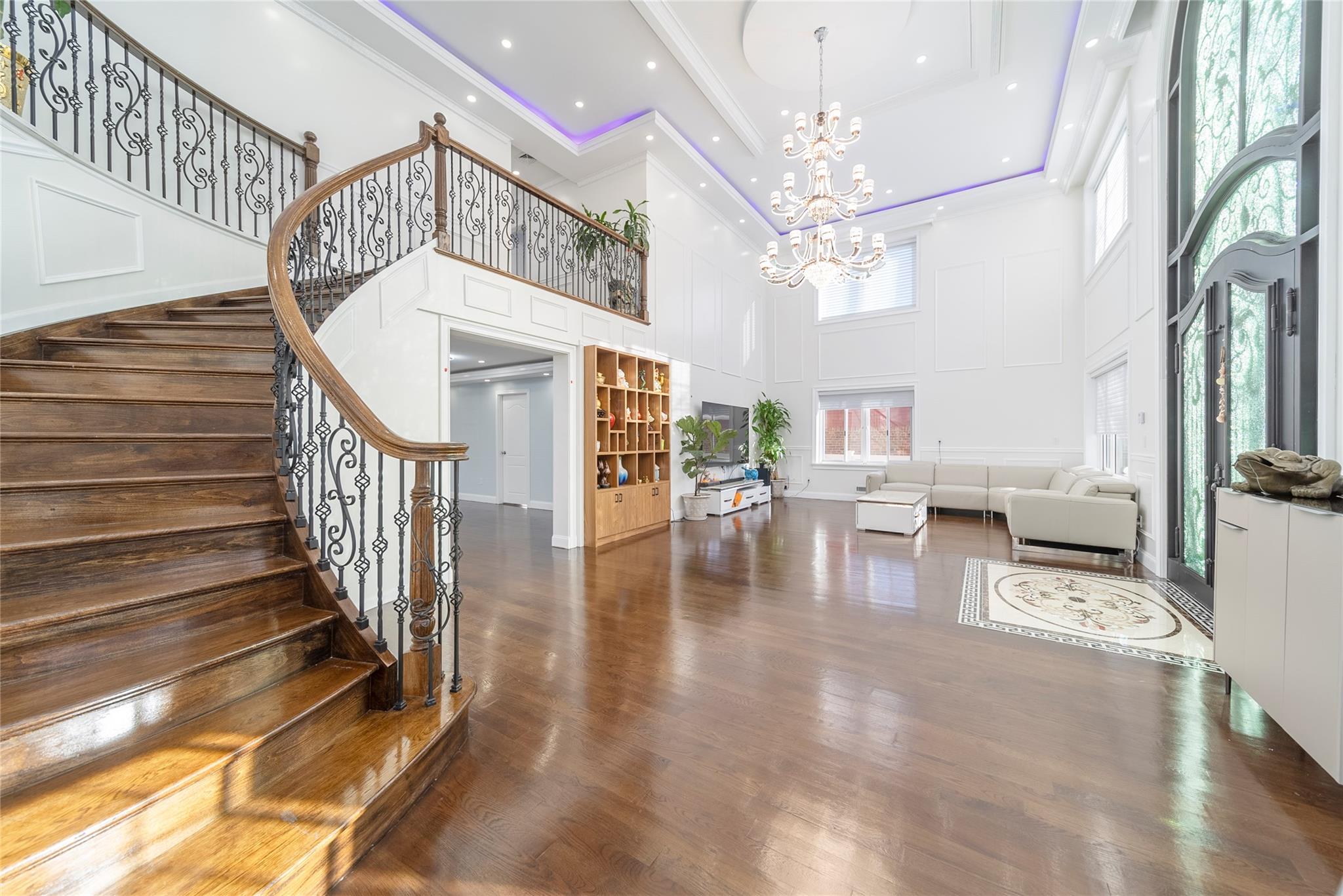 63-41 252nd Street, Little Neck, New York image 9