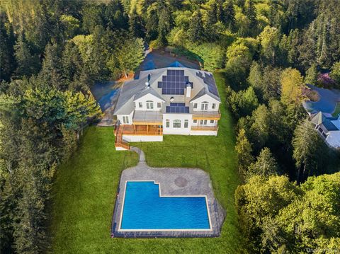 Condo For Sale - 28 Old Neck Road<br/> Center Moriches, NY 11934