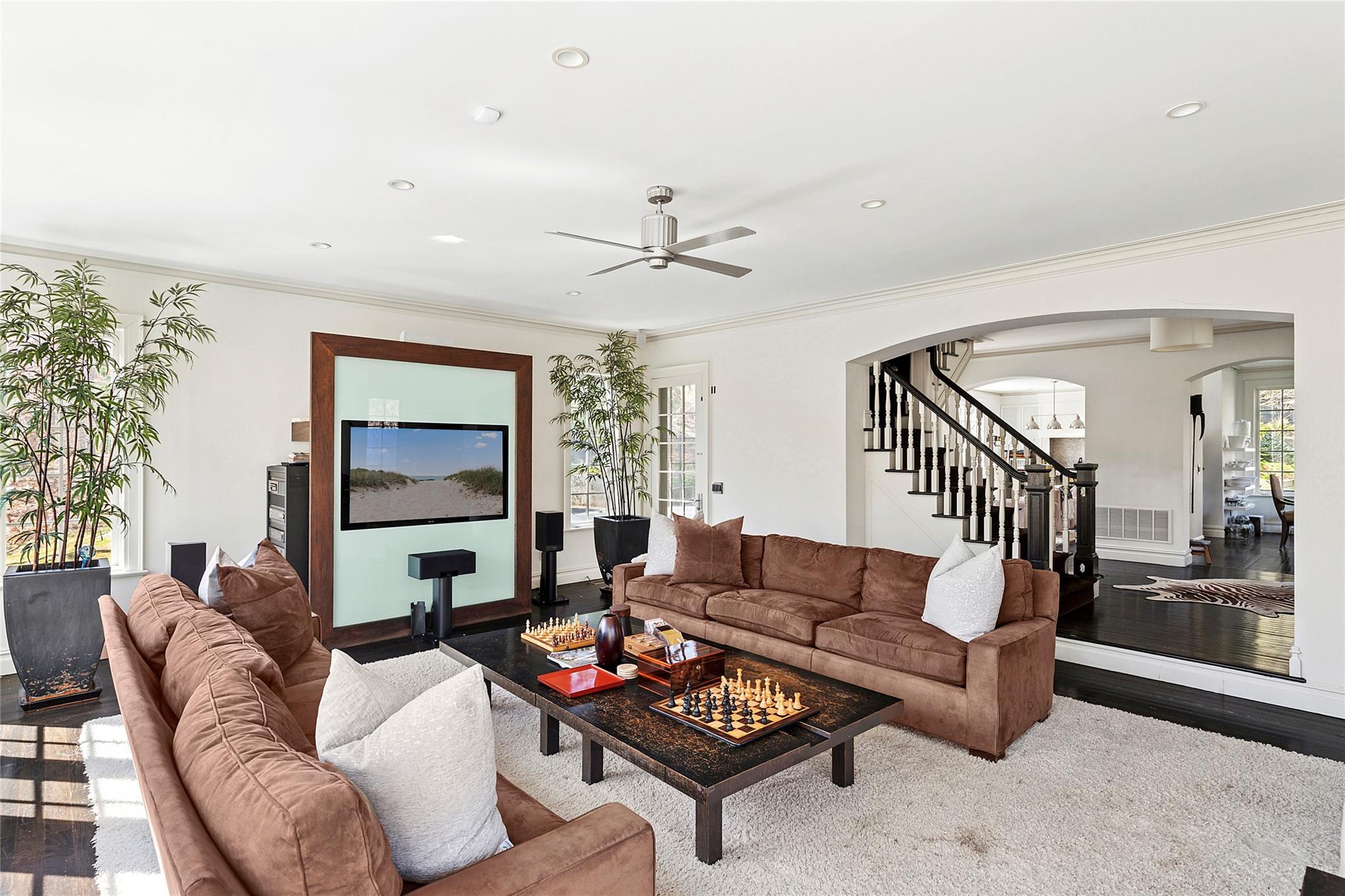 1280 Noyack Path, Water Mill, New York image 7