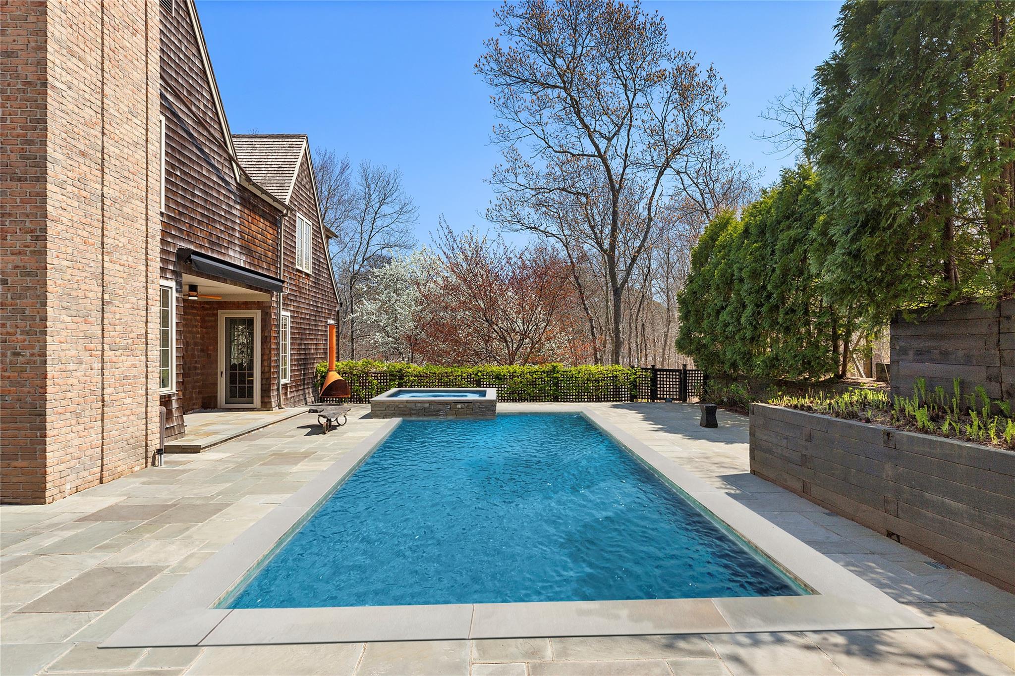1280 Noyack Path, Water Mill, New York image 2
