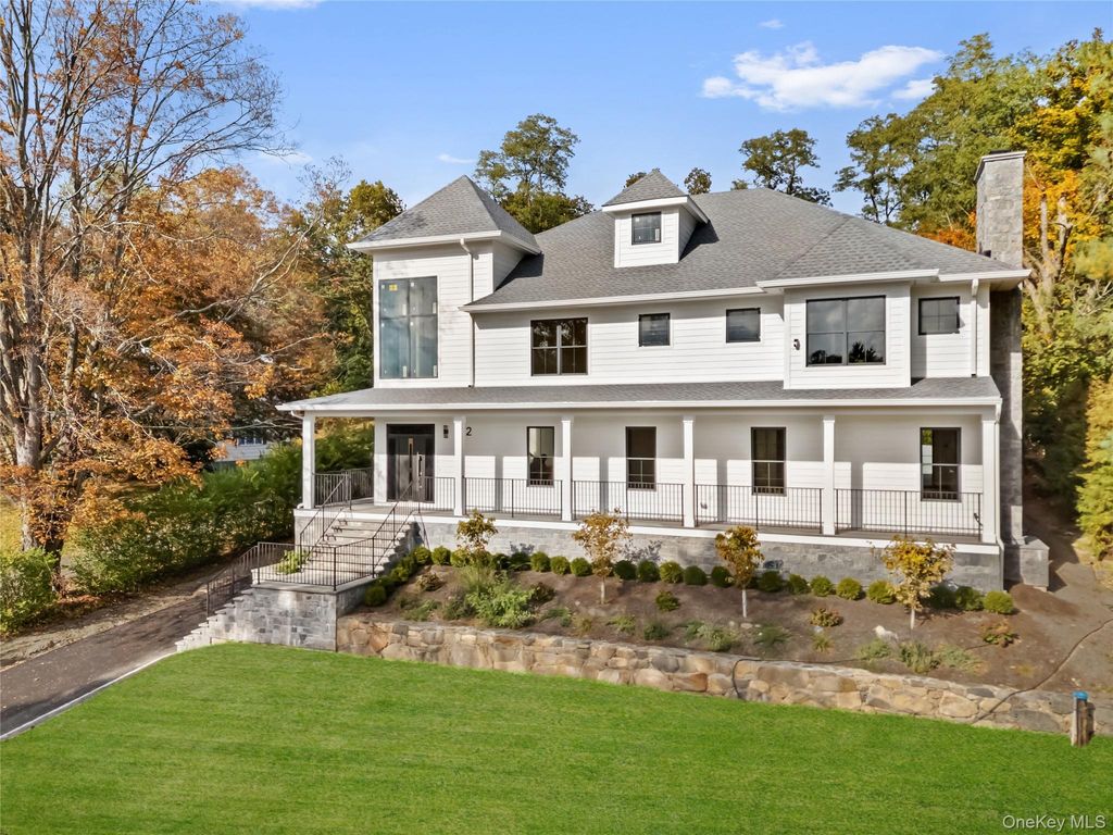 Photo of 22 Whippoorwill Road E, Armonk, NY 10504 (MLS # 921684)