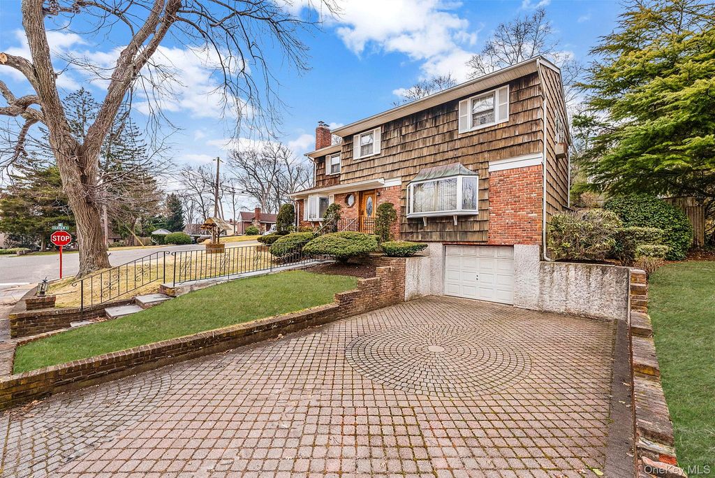 Photo of 46 Anita Place, Farmingdale, NY 11735 (MLS # 978460)