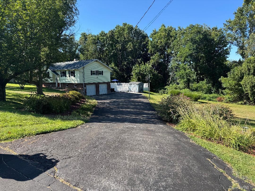 Stormville, New York 12582, United States, 3 Bedrooms Bedrooms, ,3 BathroomsBathrooms,Residential,Active,202596