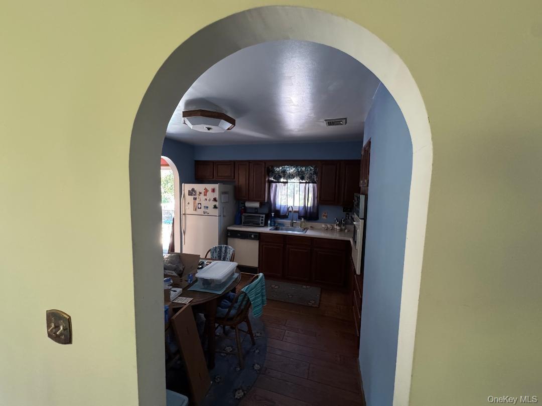 Stormville, New York 12582, United States, 3 Bedrooms Bedrooms, ,3 BathroomsBathrooms,Residential,Active,202596