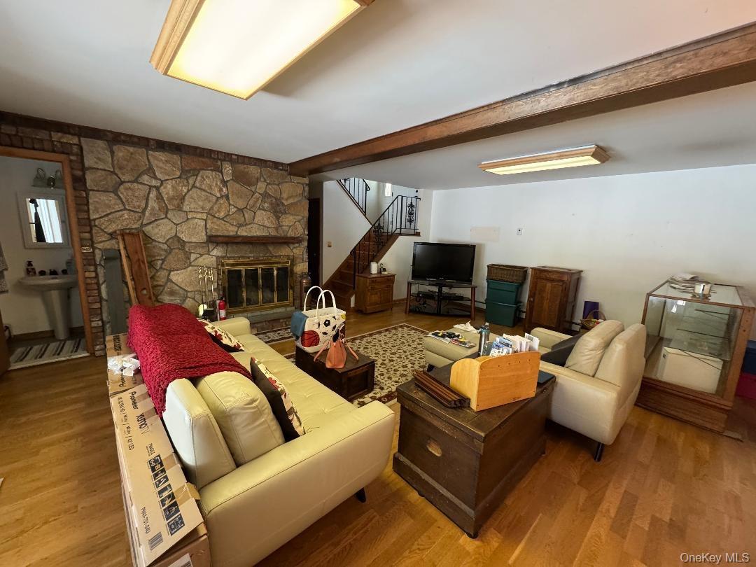 Stormville, New York 12582, United States, 3 Bedrooms Bedrooms, ,3 BathroomsBathrooms,Residential,Active,202596