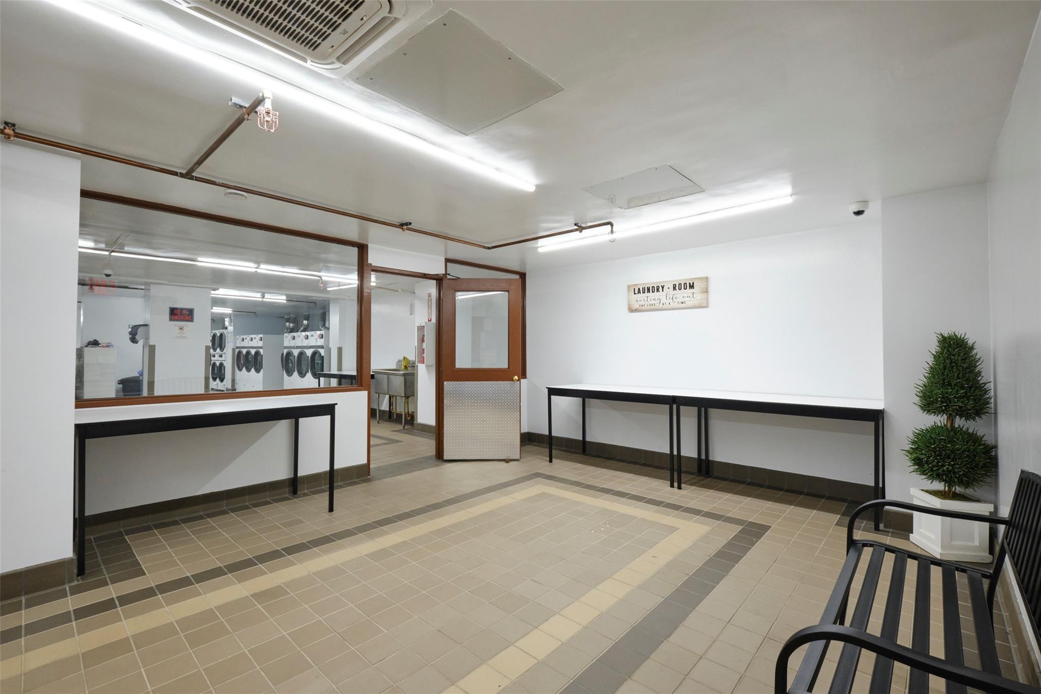 61-20 Grand Central Parkway #B1203, Forest Hills, New York image 17