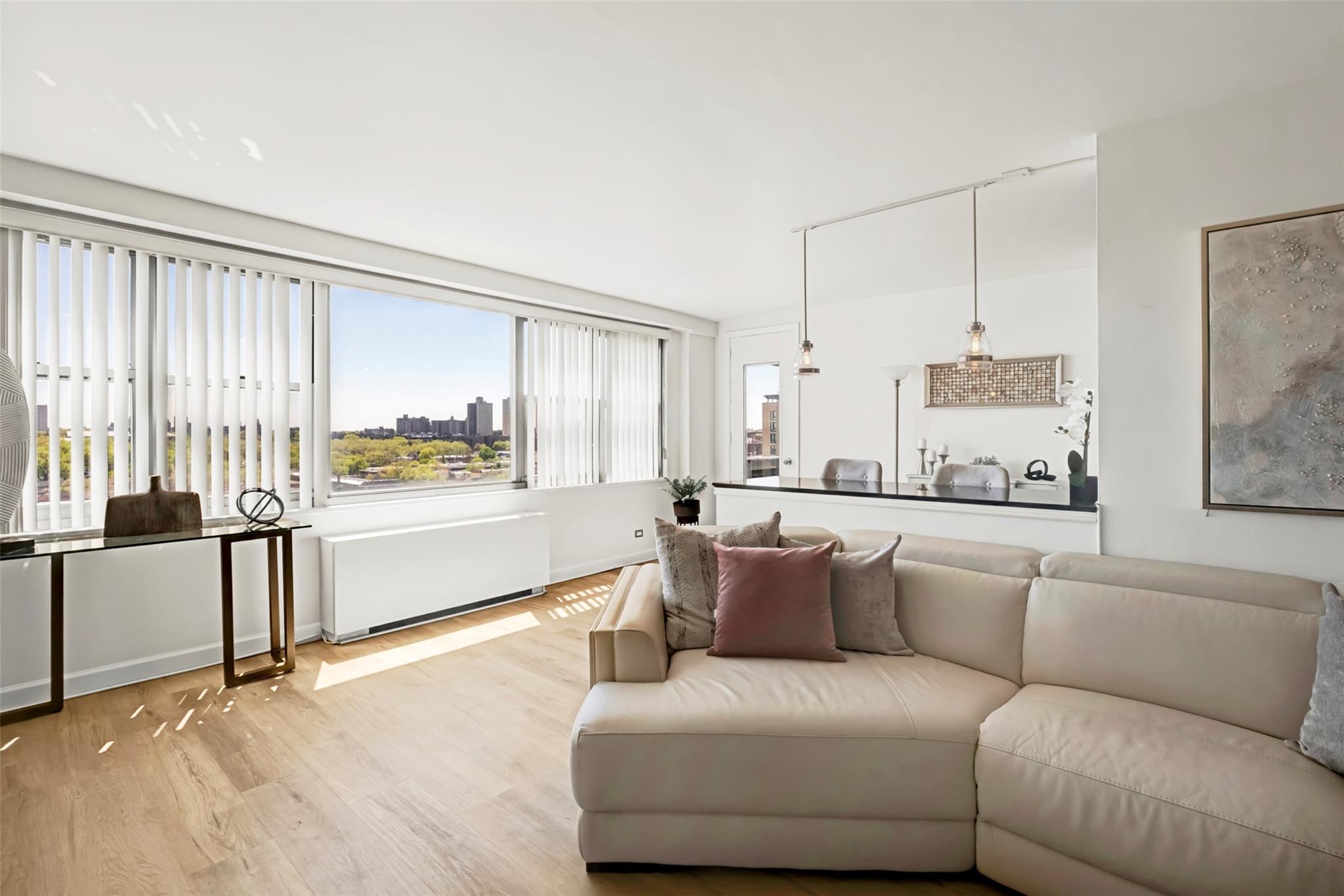 61-20 Grand Central Parkway B1203