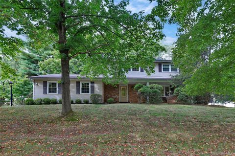Photo of 11 Ungava Drive, New City, NY 10956 (MLS # 917164)