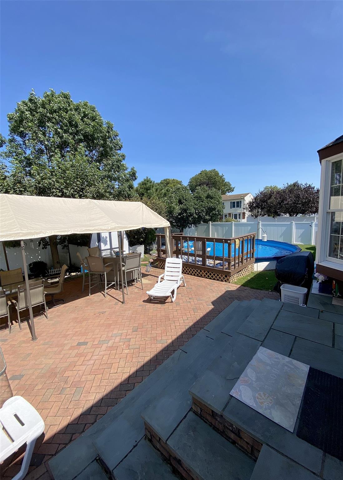 79 Live Oak Drive, Holbrook, New York image 18