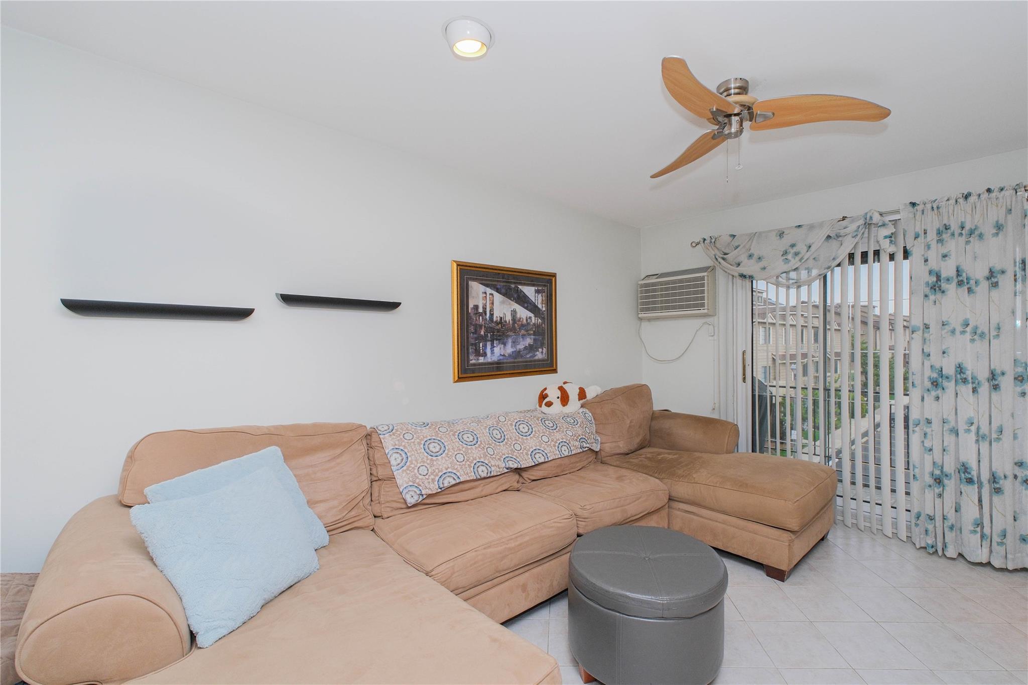 19 Lamped Loop #A3, Staten Island, New York image 2